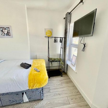 Cheerful 1 Bed Apartment Cardiff City Centre - Penarth Rd Exteriör bild