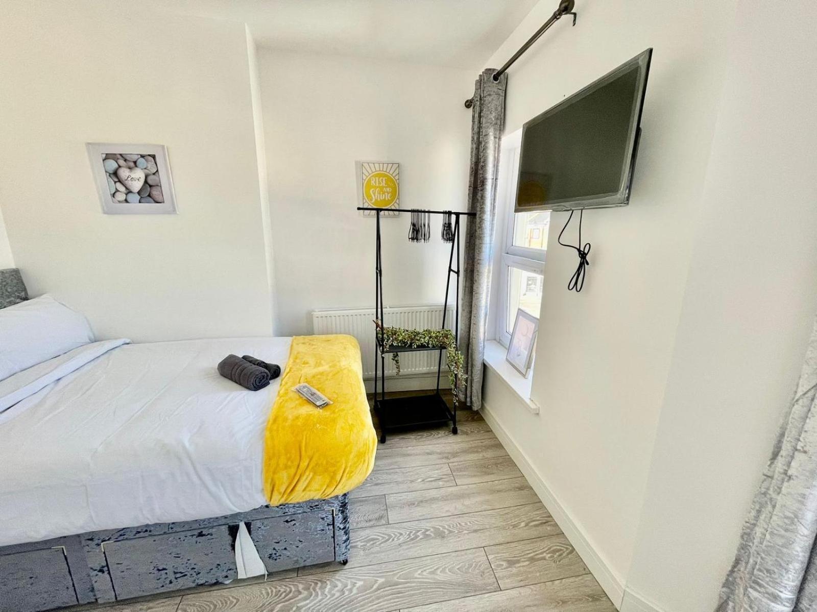 Cheerful 1 Bed Apartment Cardiff City Centre - Penarth Rd Exteriör bild