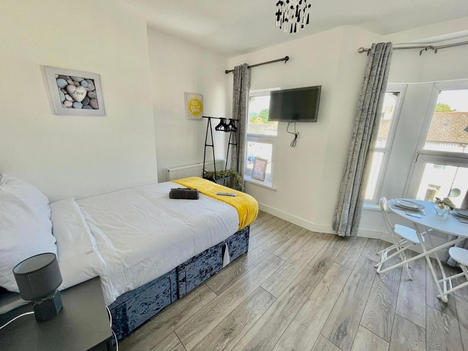 Cheerful 1 Bed Apartment Cardiff City Centre - Penarth Rd Rum bild