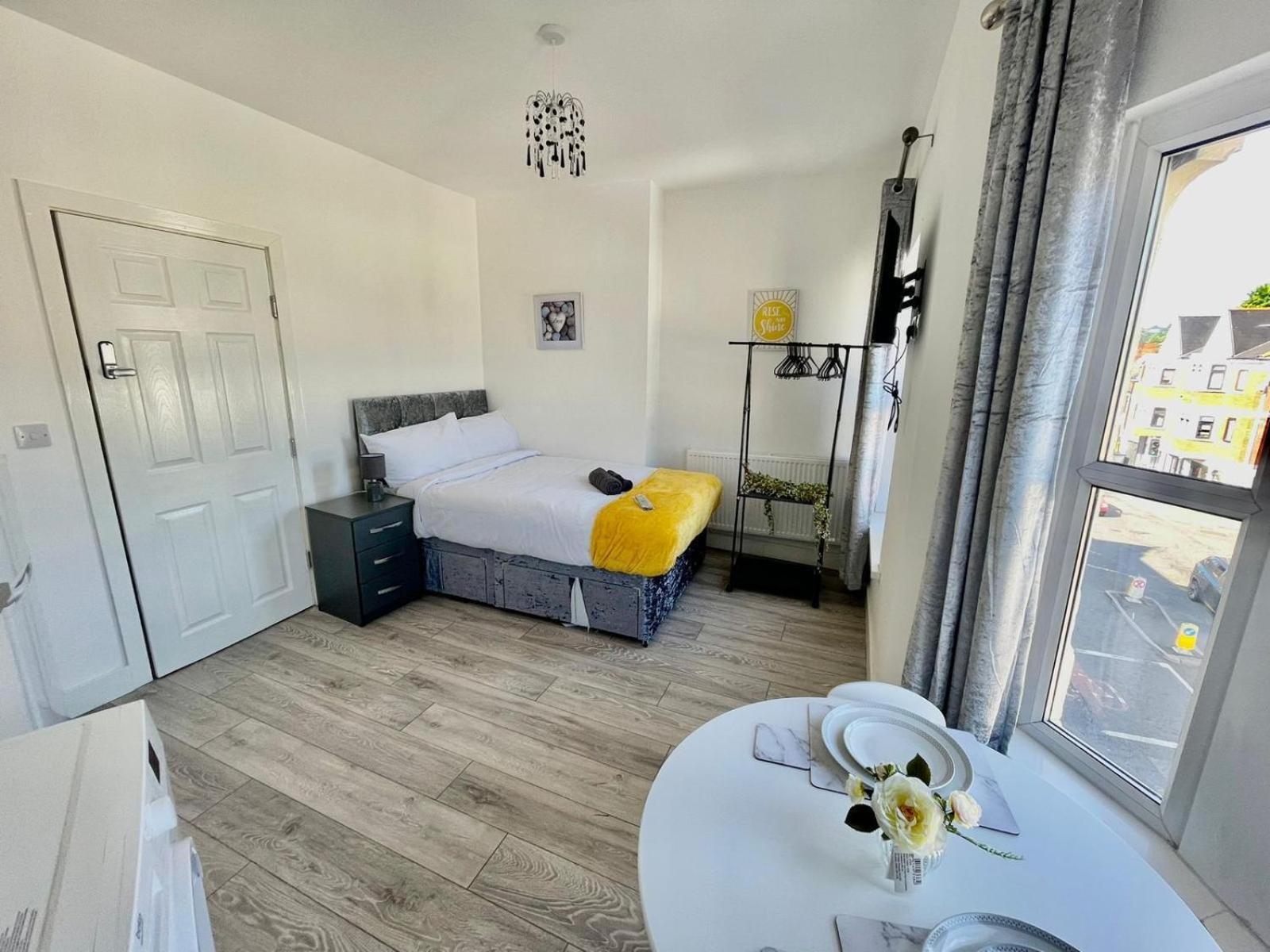 Cheerful 1 Bed Apartment Cardiff City Centre - Penarth Rd Rum bild