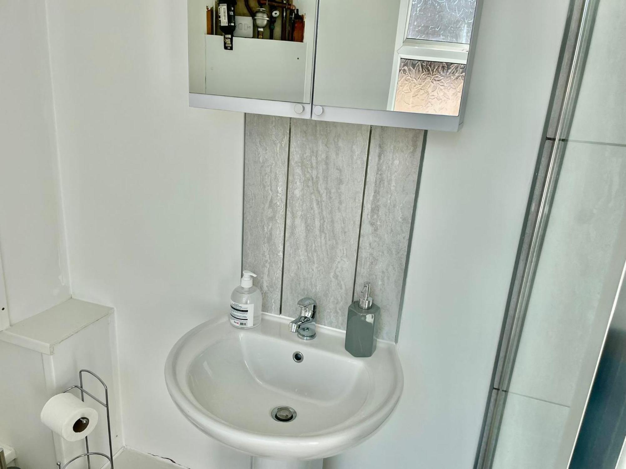 Cheerful 1 Bed Apartment Cardiff City Centre - Penarth Rd Rum bild